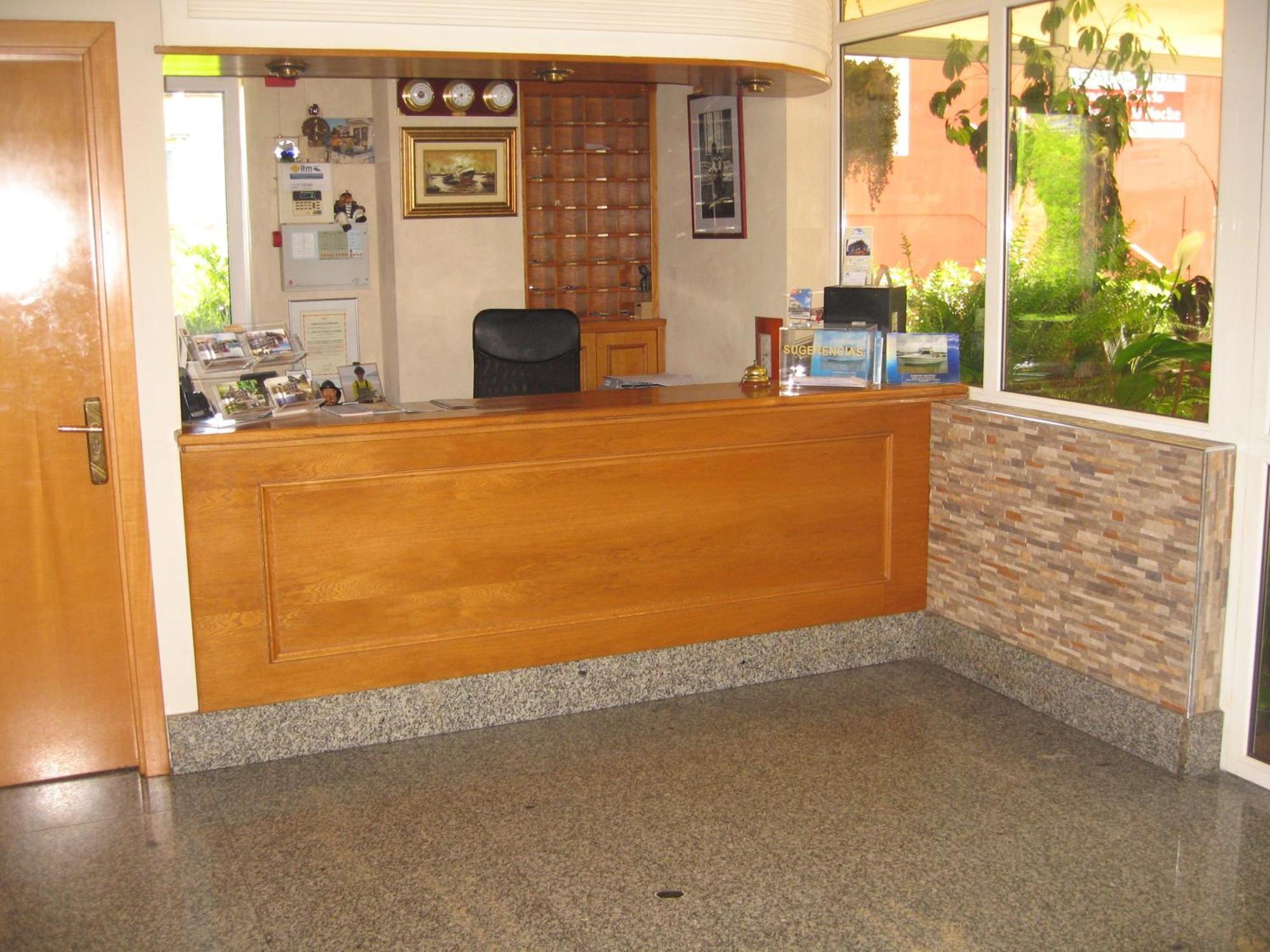 Hotel Camargo Igollo Екстер'єр фото