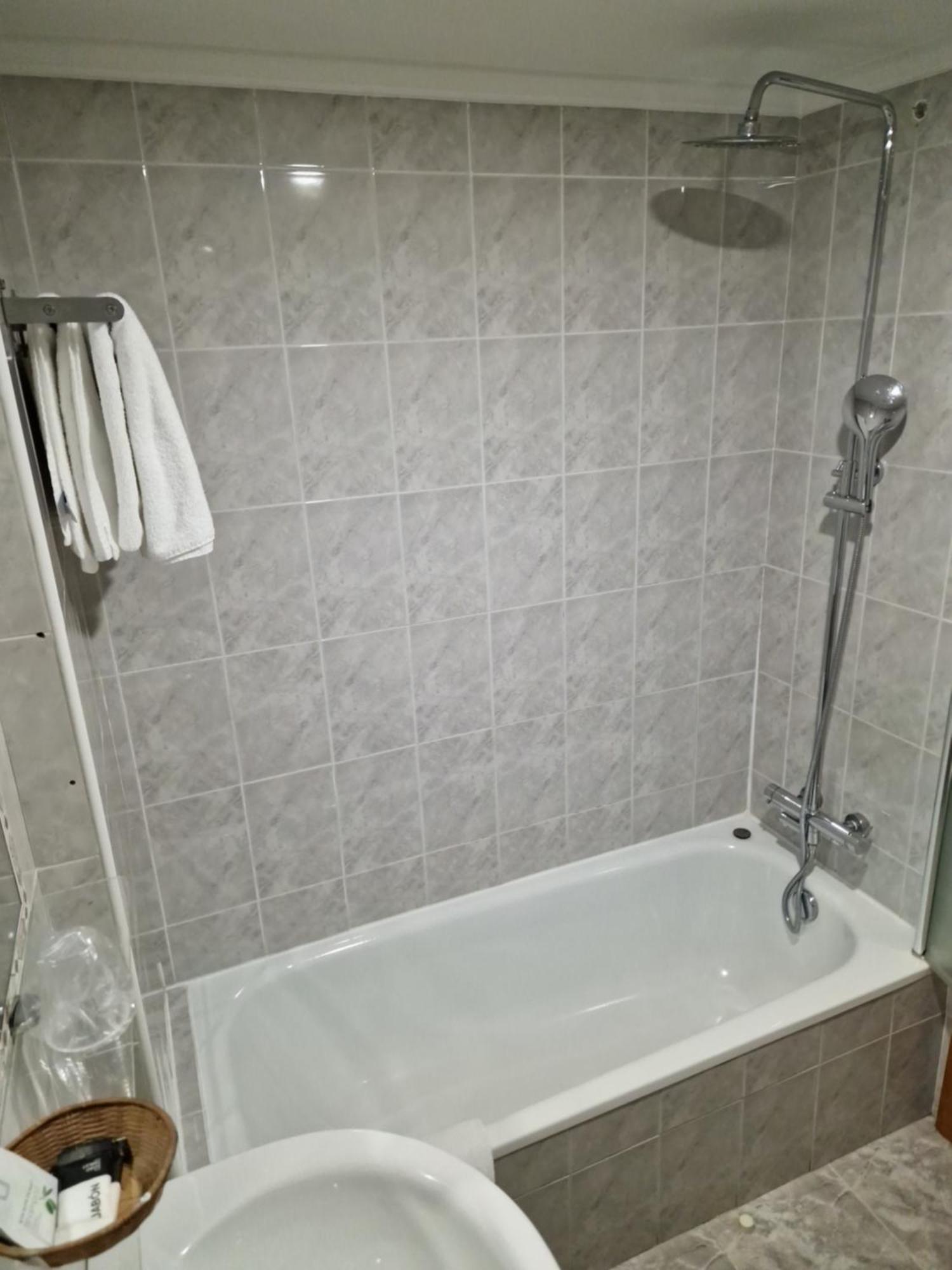 Hotel Camargo Igollo Екстер'єр фото