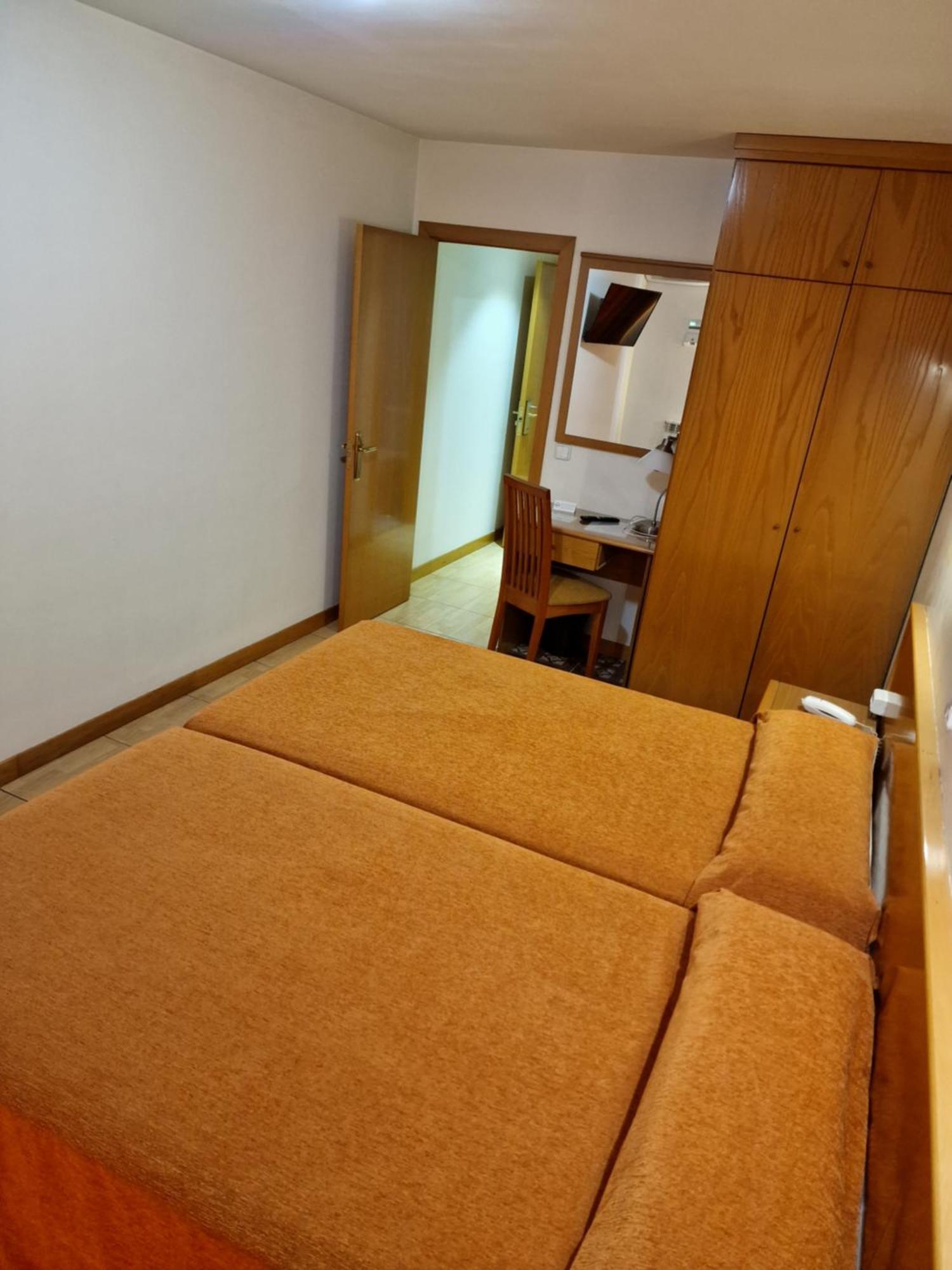 Hotel Camargo Igollo Екстер'єр фото