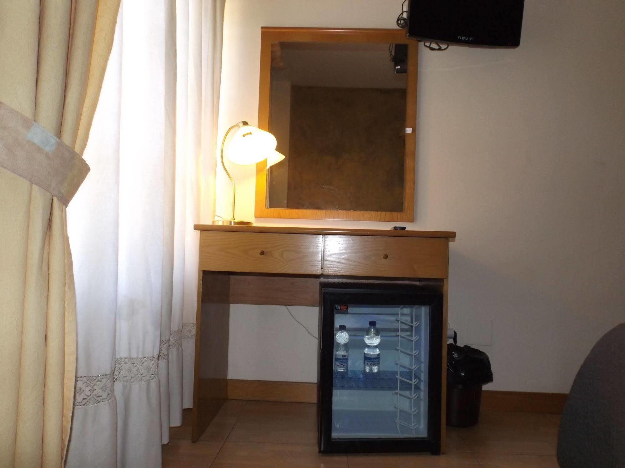 Hotel Camargo Igollo Екстер'єр фото