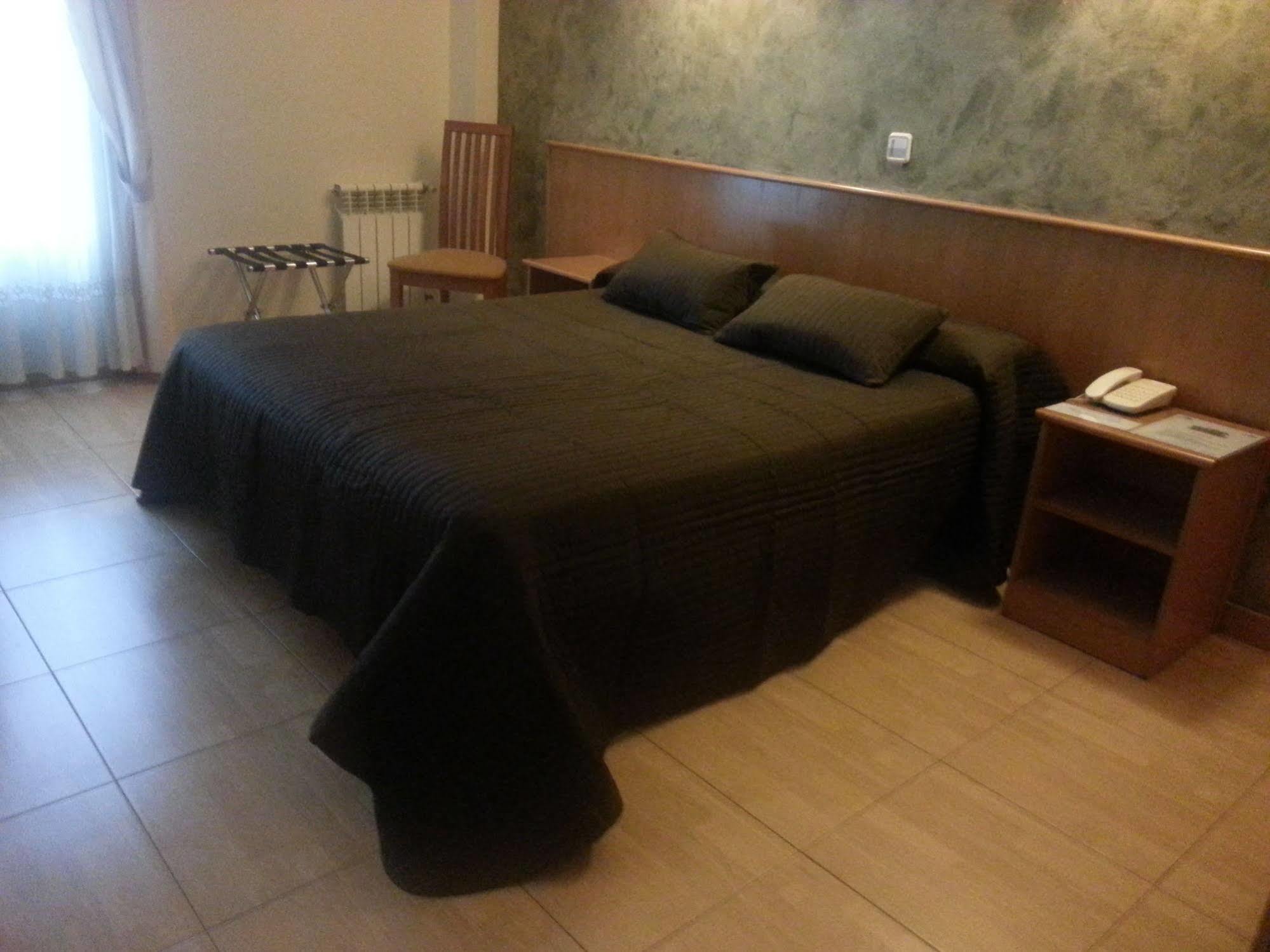 Hotel Camargo Igollo Екстер'єр фото