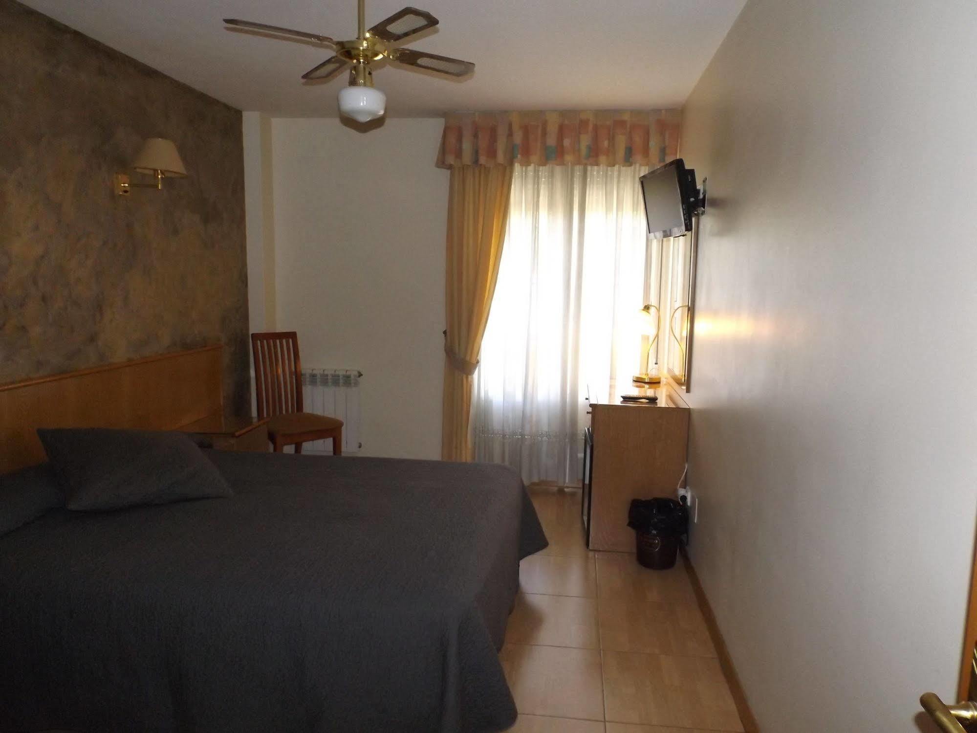 Hotel Camargo Igollo Екстер'єр фото