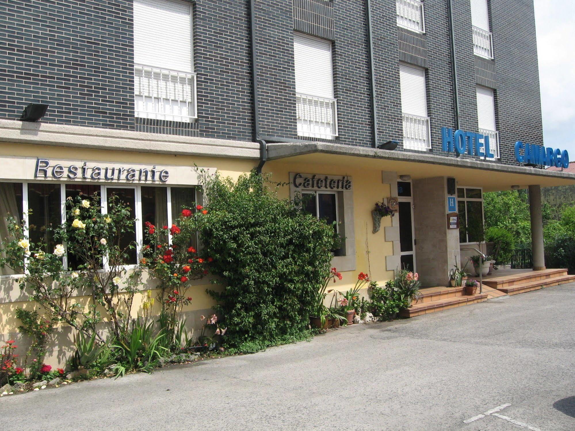 Hotel Camargo Igollo Екстер'єр фото